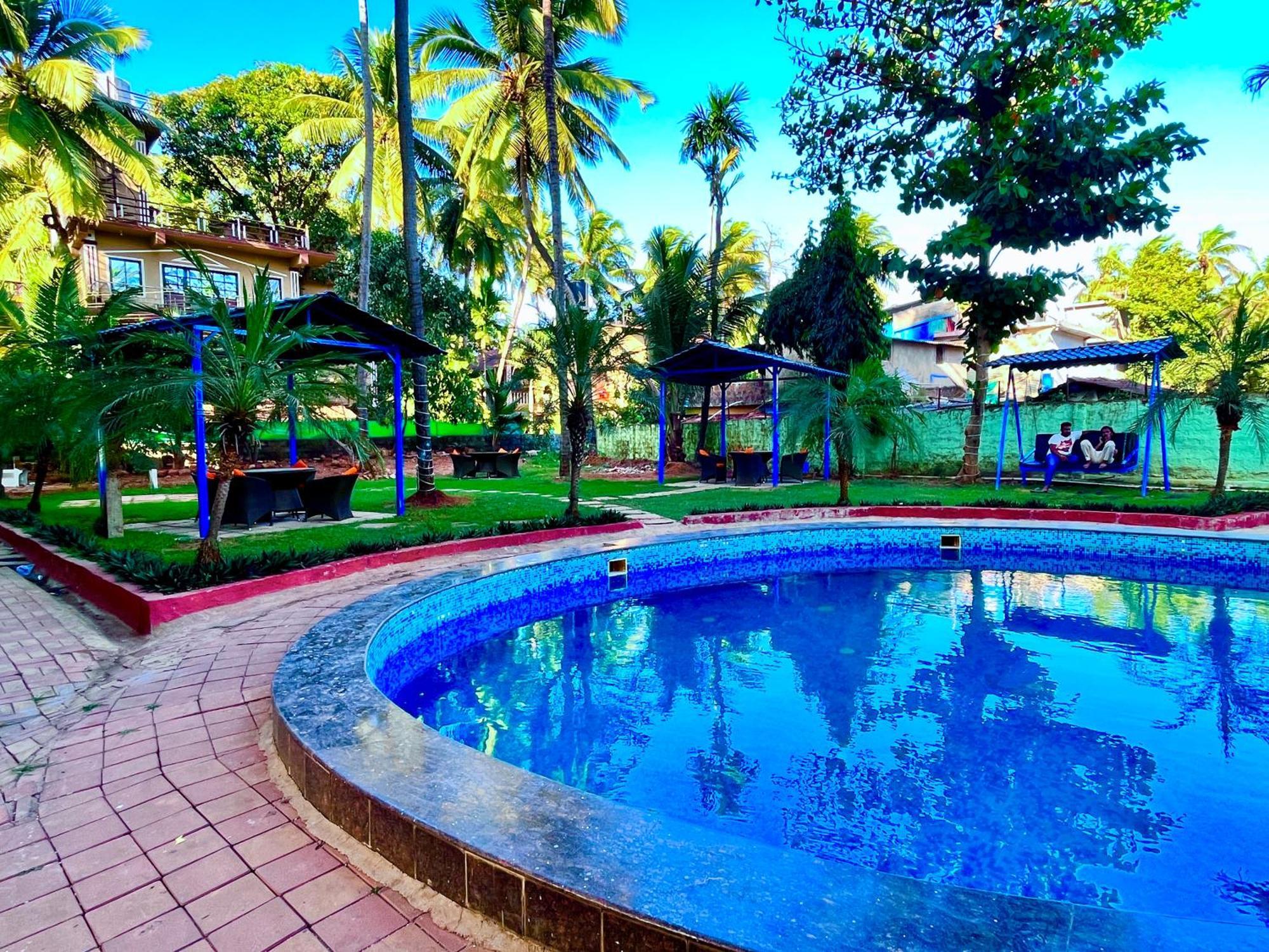 The Calagute Beach Resort By Shivam Resort 1 Km From Beach Candolim Bagian luar foto