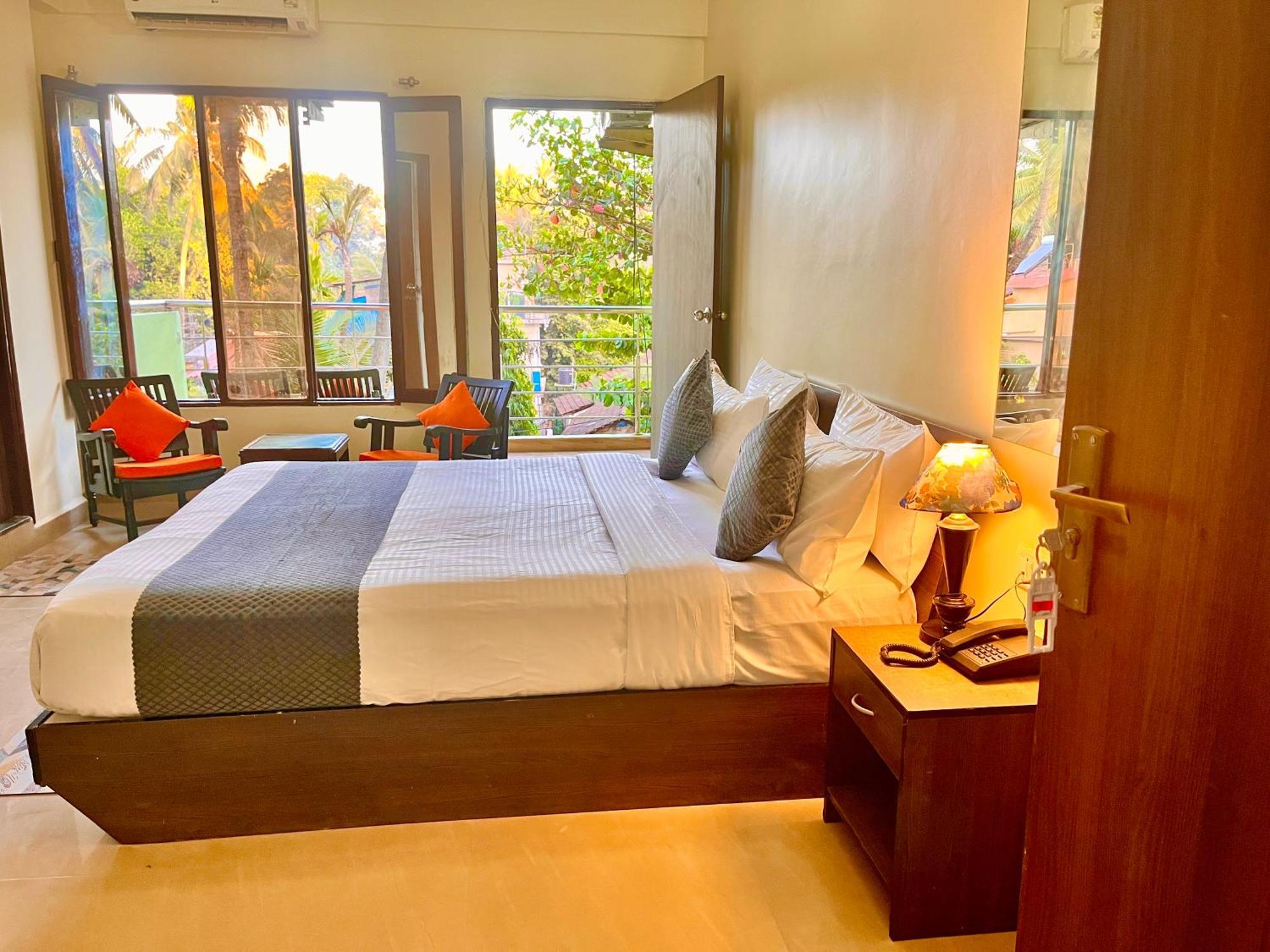 The Calagute Beach Resort By Shivam Resort 1 Km From Beach Candolim Bagian luar foto