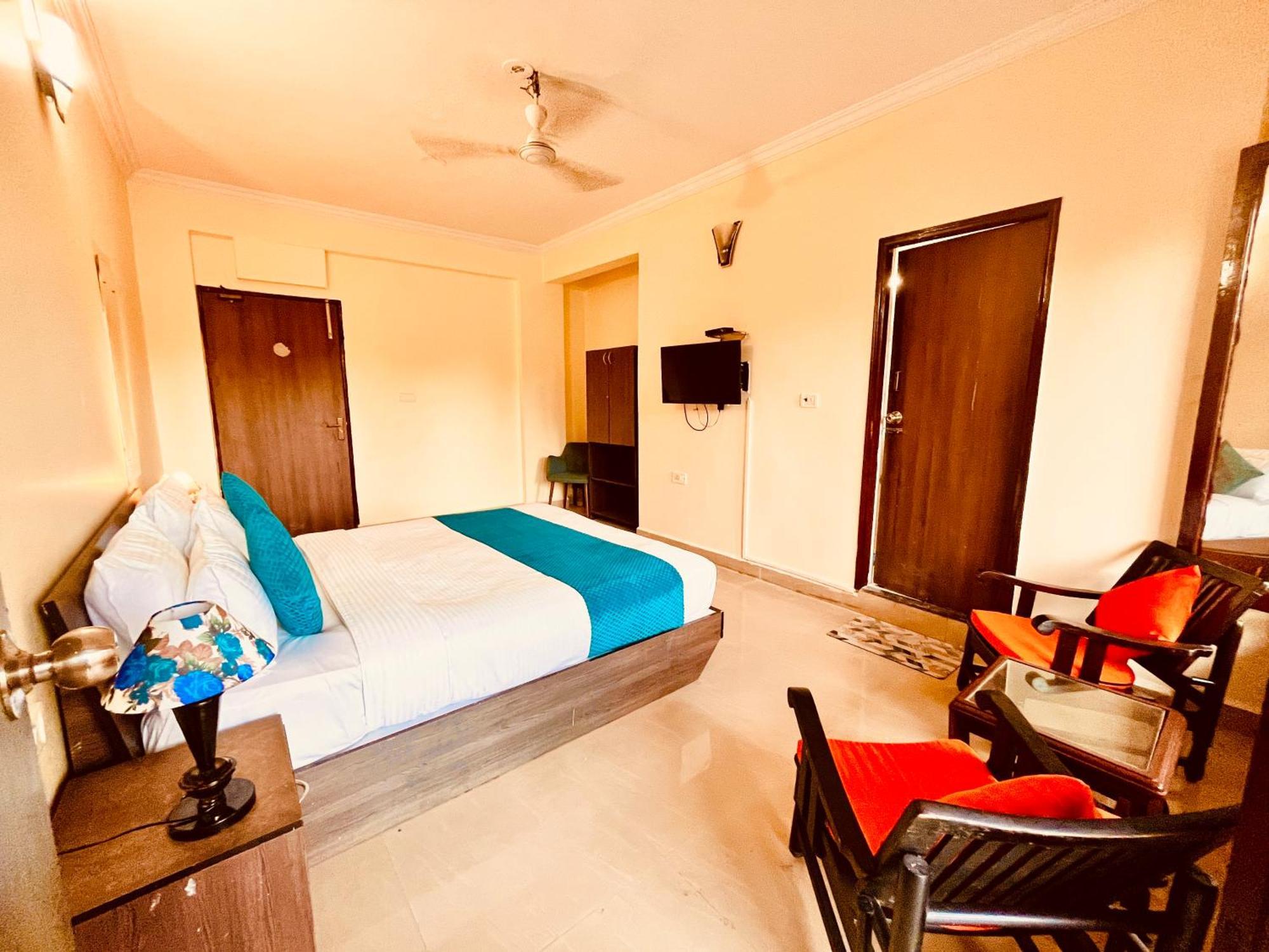 The Calagute Beach Resort By Shivam Resort 1 Km From Beach Candolim Bagian luar foto