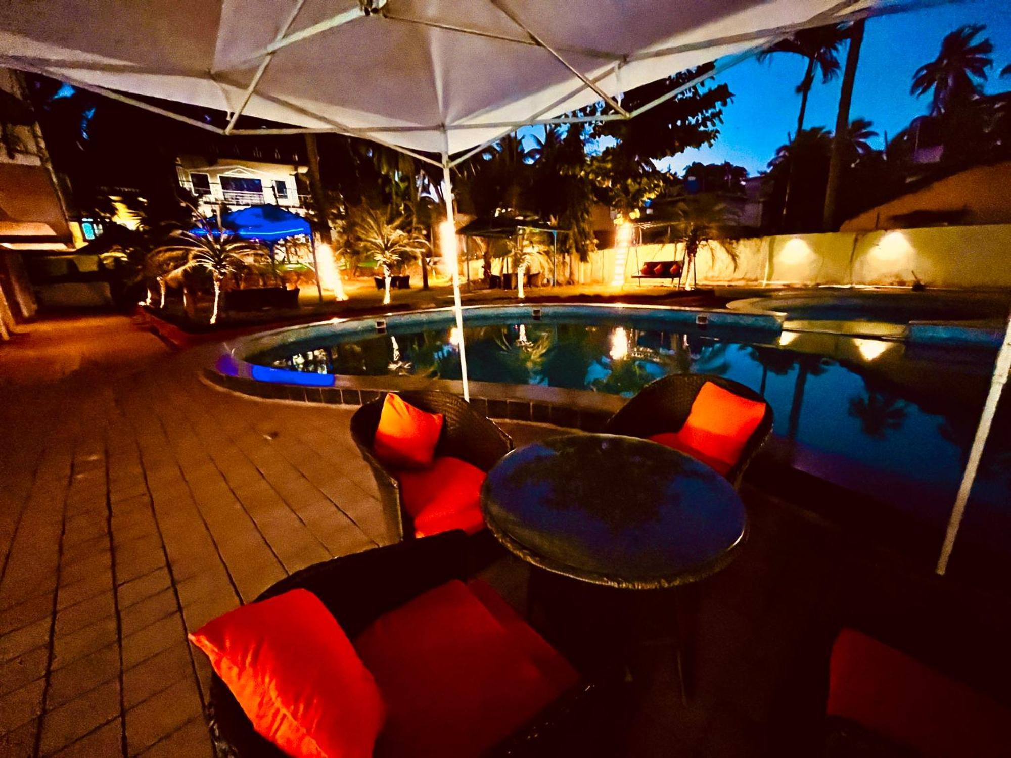 The Calagute Beach Resort By Shivam Resort 1 Km From Beach Candolim Bagian luar foto
